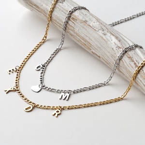 Collar con nombre personalizado, letras iniciales, eslabón fígaro de acero inoxidable