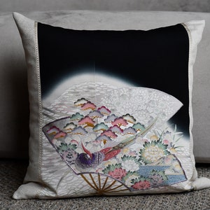 Vintage Japanese Kimono Silk Pillow Cover 20&quot; x 20&quot; • Vintage Silk Crepe de Chine + Linen/Rayon • Decorative pillow case by Fabric17 Studio