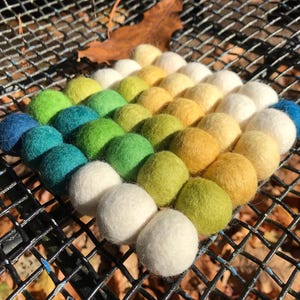 Teal to Cream Felted Wool Trivet