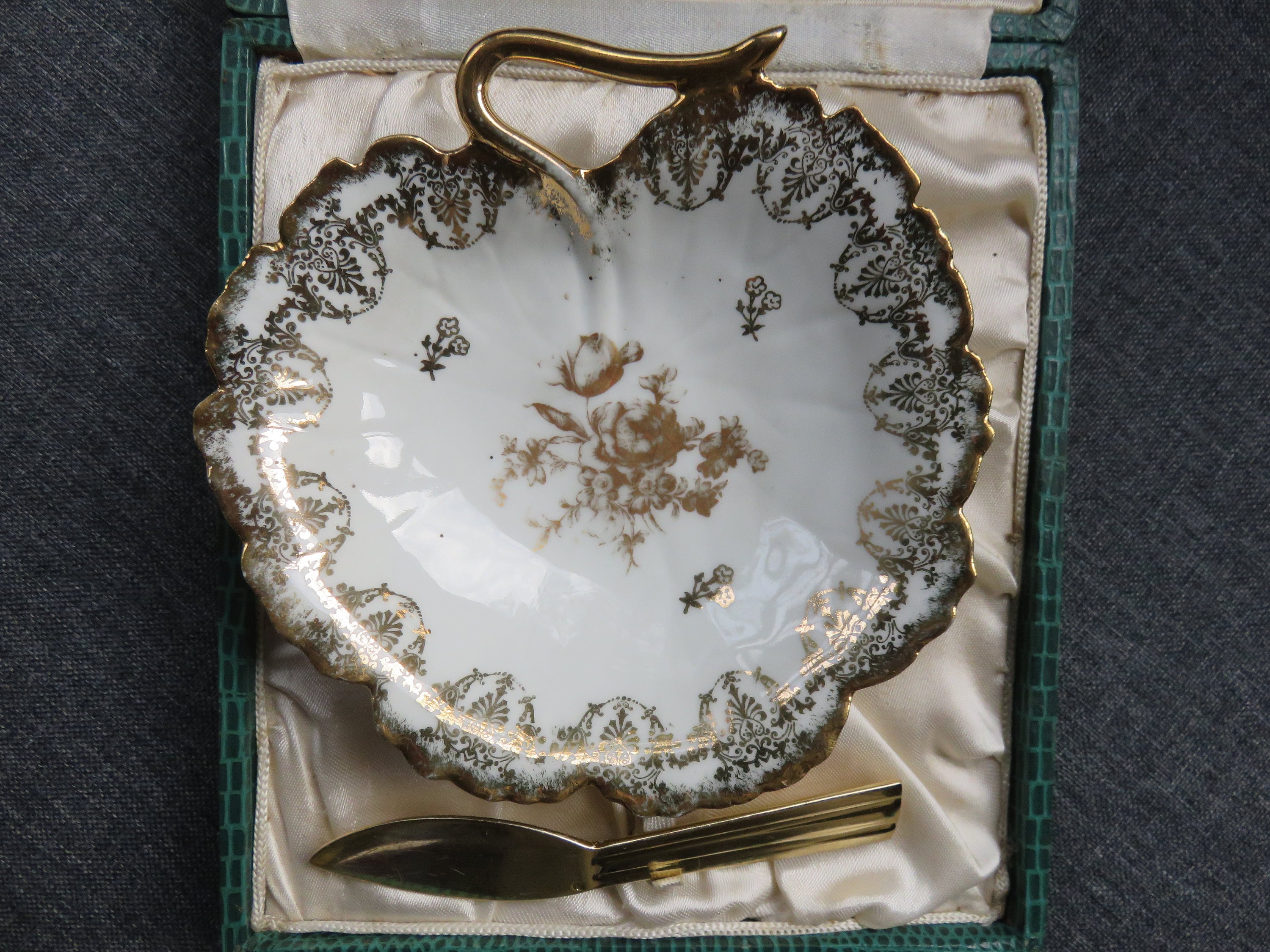 Beurrier Feuile en Porcelaine de Limoges, Circa Années 60, Origine France Dans Son Coffret, Belle Id