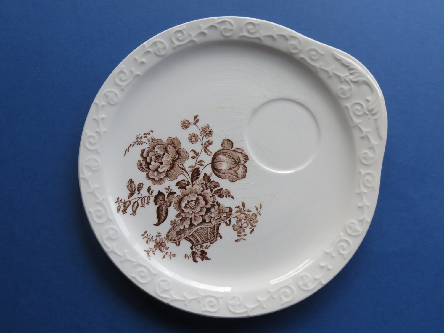 Plate Staffordshire - Scenic relief Crown Devon Fieldings - English Earthenware -