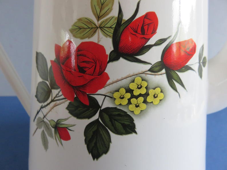 France 40/'s/' -Decor: red roses on White Background Beautiful Old Enamelled Coffee Pot Brittany