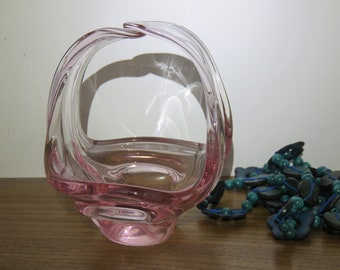 Alter rosafarbener Glas-Müllkorb, dekorativ, Frankreich, 1960er Jahre