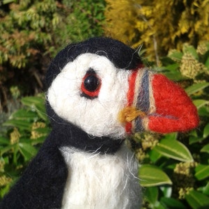 Puffin Needle Felt Kit 100% BRITISH WOOL Makes 2 puffins