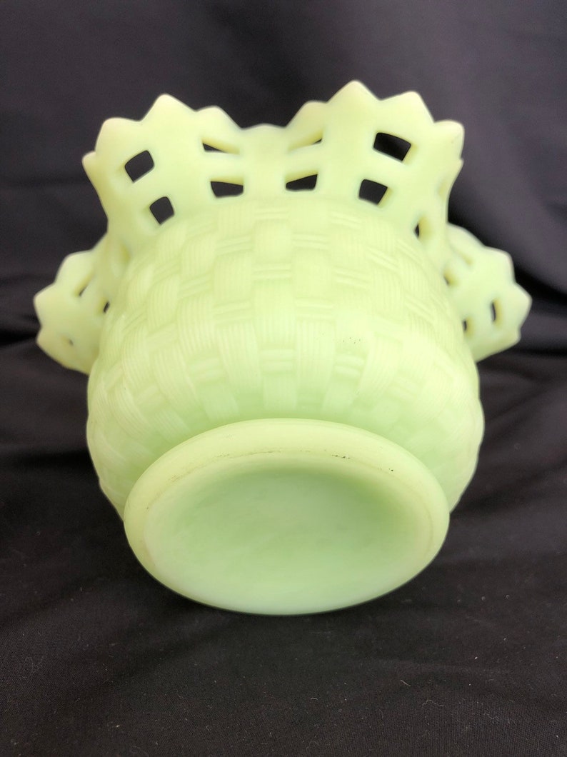 Fenton Lime Sherbert Green Custard Glass Vase Lace Rim With Etsy