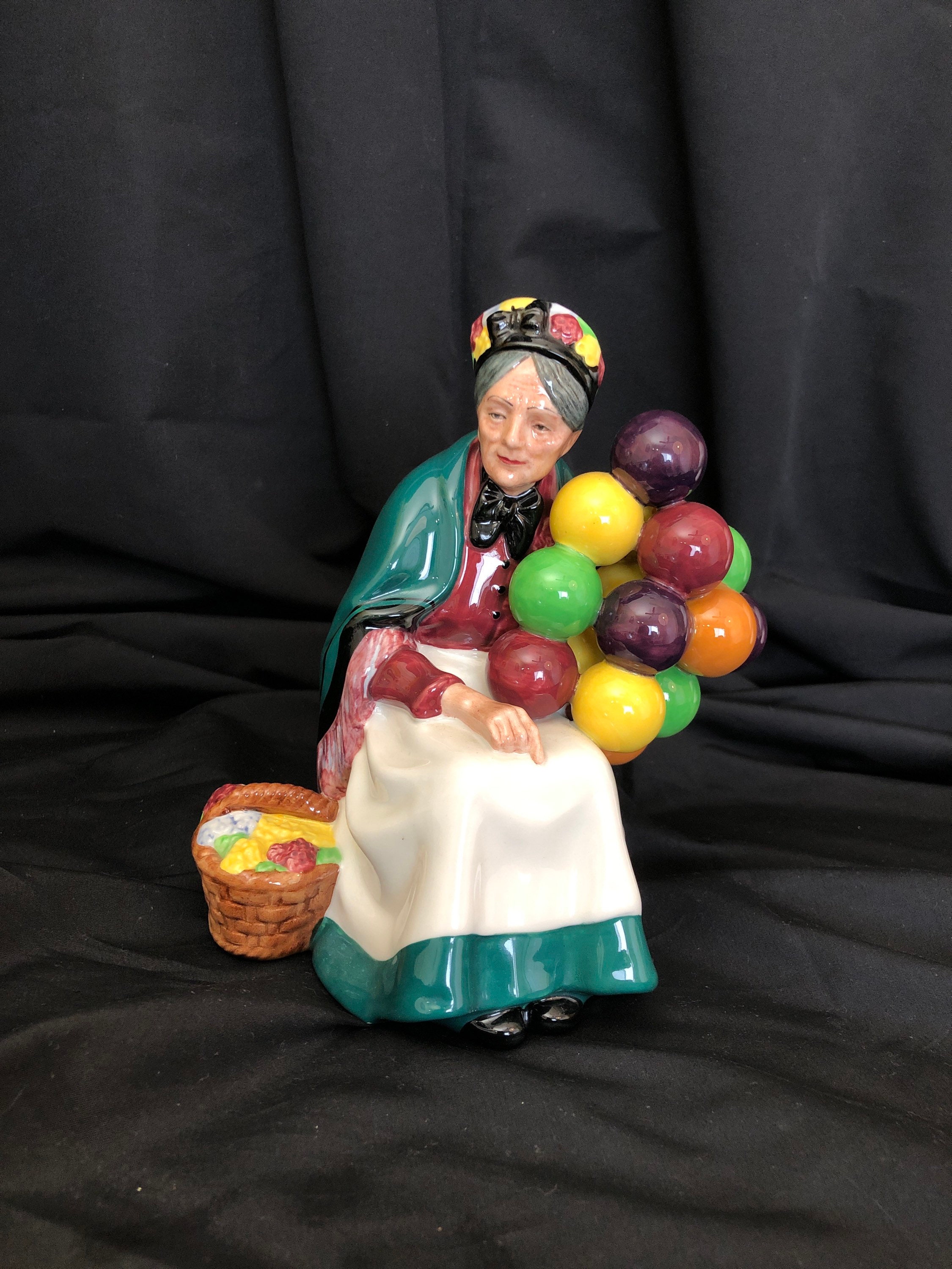 Royal Doulton HN1513 The Old Balloon Seller Etsy