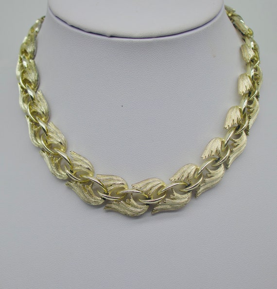 Vintage Lisner Necklace - image 2