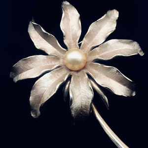 Vintage Kramer Brooch
