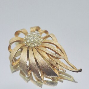 Vintage Flower Brooch