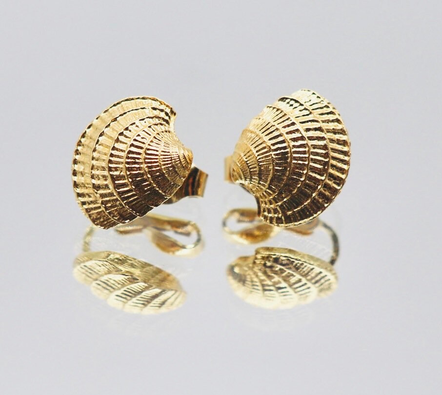 Crown Trifari Shell Earrings