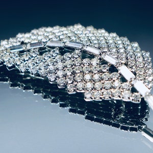 Large Vintage Rhinestone Brooch