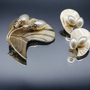 Vintage Pearl Demi Parure