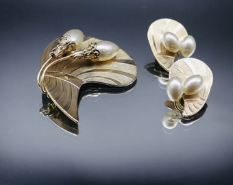 Vintage Pearl Demi Parure