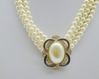 Vintage Pearl Choker