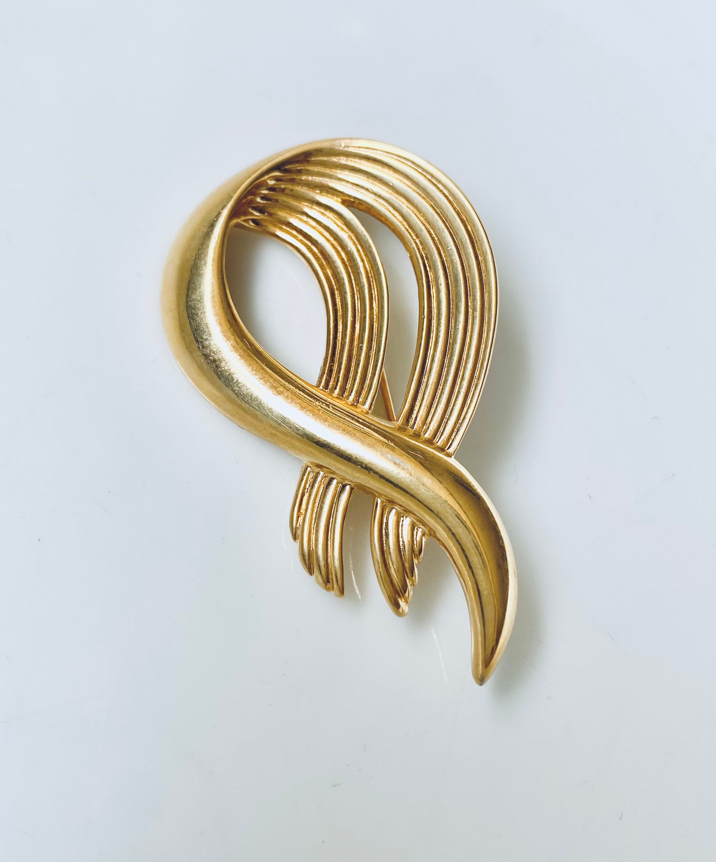 Large Vintage Modernist Design Brooch Signed Monet Gold Tone Pin – Lori  Bilodeau Antiques