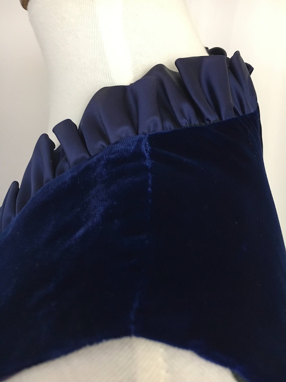 70's Blue Velvet Bow Dress - image 3