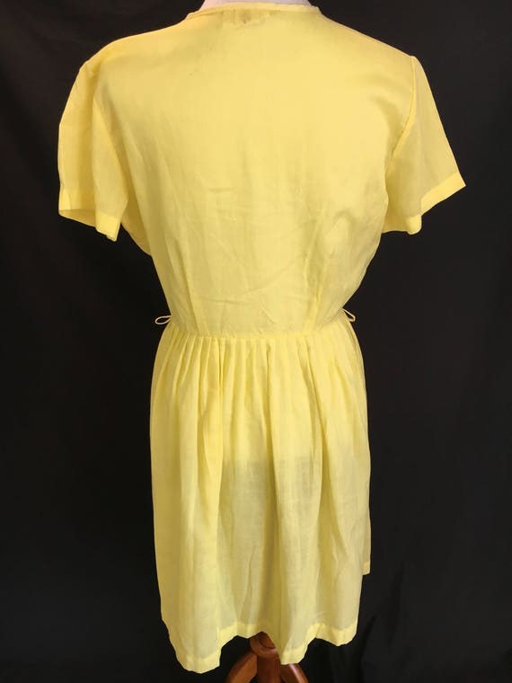 Pretty 50's Lemon Yellow Day Dress - image 8