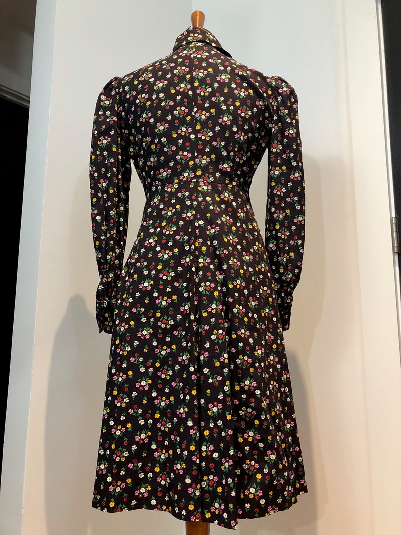 70/'s Floral Shirtdress