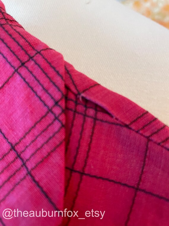50's Raspberry Red Crisscross Pattern Button Down… - image 8