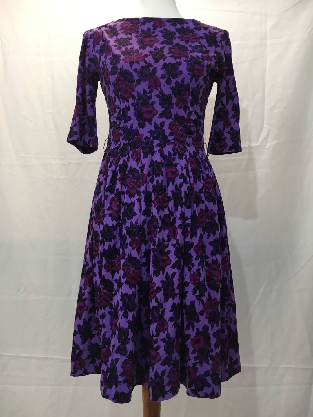 50's/60's Rich Violet Floral Dress - Etsy