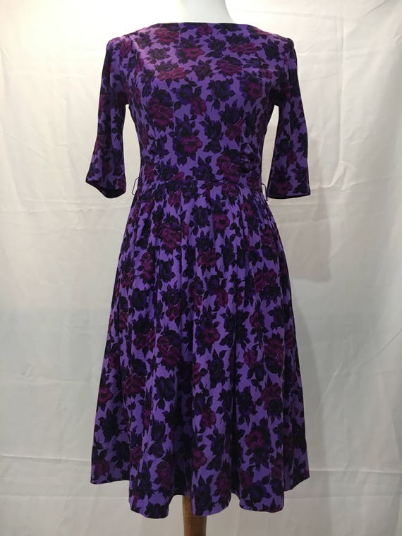 50's/60's Rich Violet Floral Dress - image 1