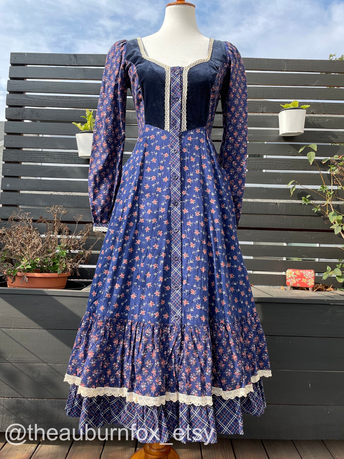 70's Gunne Sax Midnight Blue Floral Button Down Dress With - Etsy