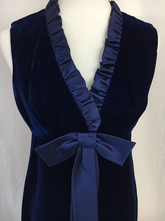 70's Blue Velvet Bow Dress - image 2