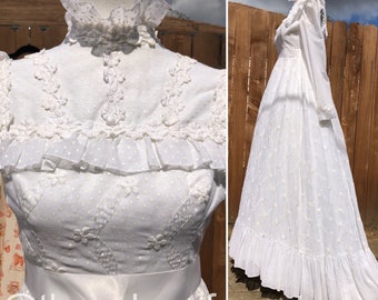 Vestido de novia de lunares de pradera blanca de los años 70 con bordado Sz XS