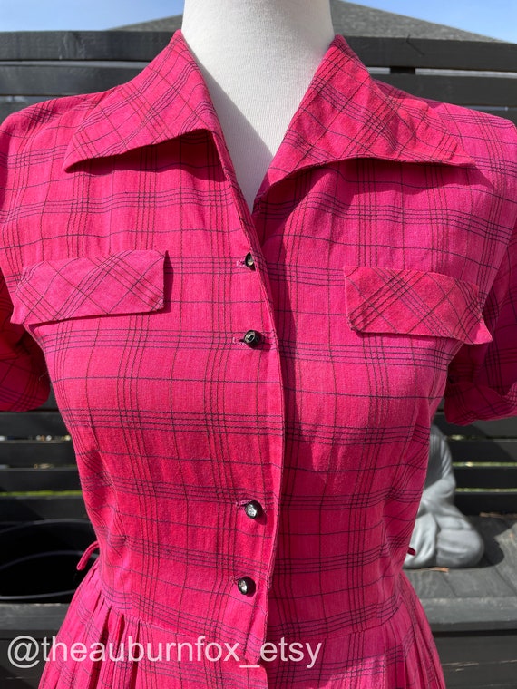 50's Raspberry Red Crisscross Pattern Button Down… - image 3