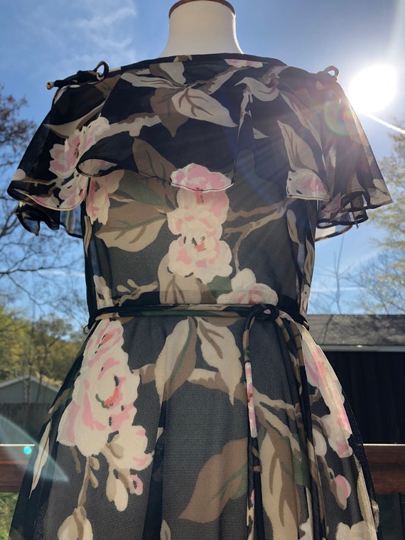 70's R & K Originals Sheer Floral Flutter Split Sl