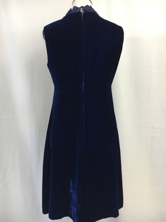 70's Blue Velvet Bow Dress - image 7