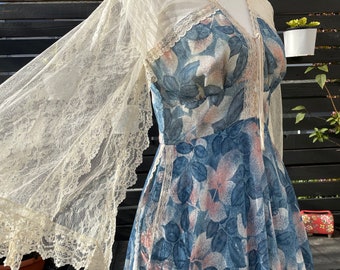 70&#39;s Gunne Sax Moody Blue Leaf Print with Lace Angel Sleeves Maxi Dress Sz 13