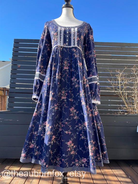 gunne sax midi dress 70s Gunne Sax Maroon Midi Dress: Calico Victorian Gown, Size XS 5