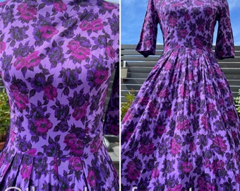 50's/60's Rich Violet Floral Dress Sz XS/S