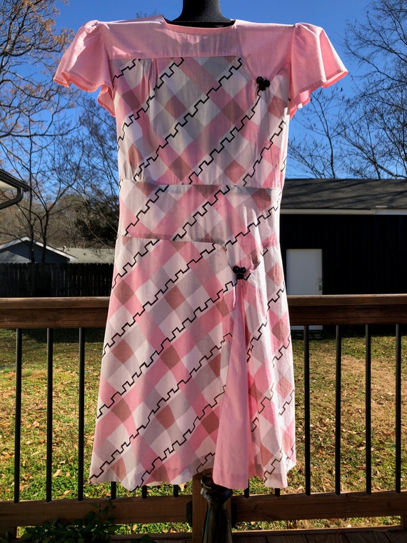 Vintage Pink Plaid Dress with Flower Buttons Sz S… - image 3