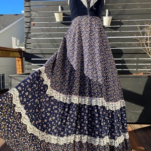 70&#39;s Gunne Sax Navy Floral Maxi Dress with Velvet Bodice & Straps Sz XS