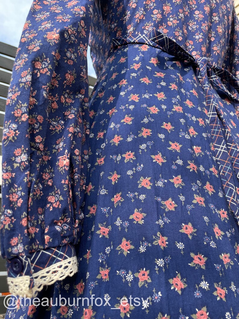 70's Gunne Sax Midnight Blue Floral Button Down Dress With Velvet Trim ...