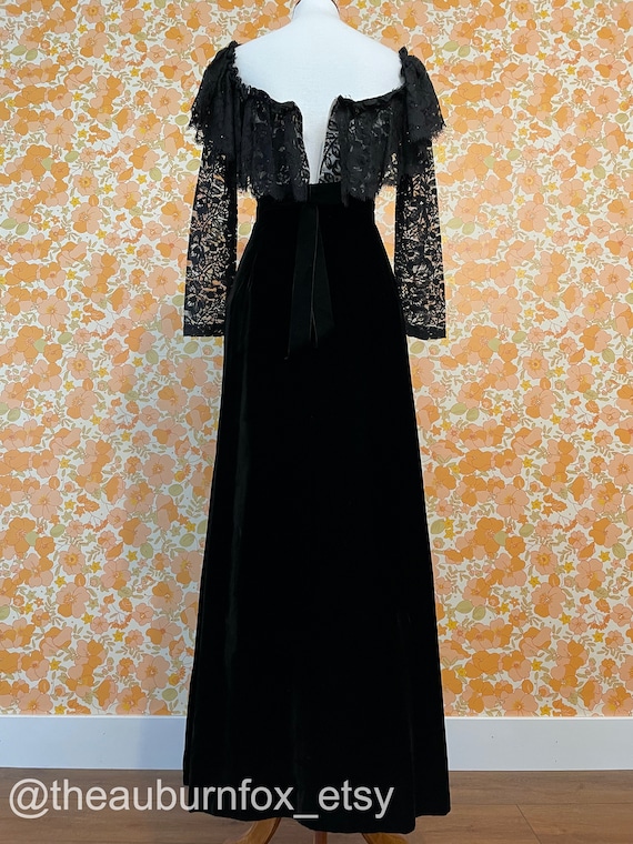 70's Black Velvet & Lace On/Off Shoulder Maxi Dre… - image 9