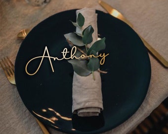  Decoración personalizada para fiestas, bodas, nombres de madera,  nombres personalizados, etiquetas de nombre de invitado, tarjetas de  decoración de mesa de boda, nombre personalizado (madera) : Hogar y Cocina