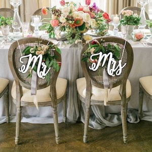 Wedding Chair Signs Decoration Mr and Mrs Chair Signs Set Wooden signs Wedding Sign Mr and Mrs Sign Bride Groom Signs