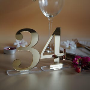 Wedding Table Numbers Gold Mirror Acrylic, Personalized Laser Cut Table Numbers, Modern Wedding Decor, Elegant Table Sign, Custom Numbers Bild 11