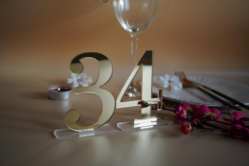 Wedding Table Numbers Gold Mirror Acrylic, Personalized Laser Cut Table Numbers, Modern Wedding Decor, Elegant Table Sign, Custom Numbers Bild 11