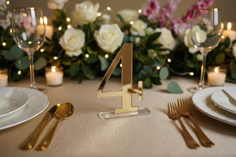 Wedding Table Numbers Gold Mirror Acrylic, Personalized Laser Cut Table Numbers, Modern Wedding Decor, Elegant Table Sign, Custom Numbers Bild 2