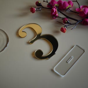 Wedding Table Numbers Gold Mirror Acrylic, Personalized Laser Cut Table Numbers, Modern Wedding Decor, Elegant Table Sign, Custom Numbers Bild 6