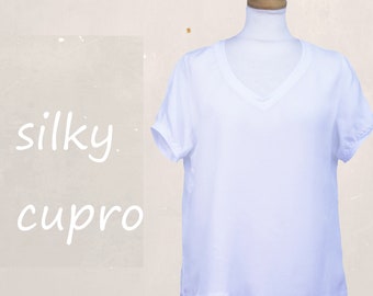 Cupro blouseCupro sweater blouse with V neck