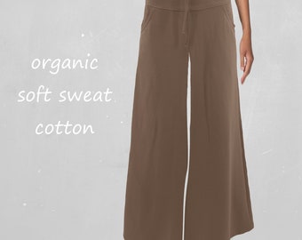 Yoga pants made of soft sweat organic cotton