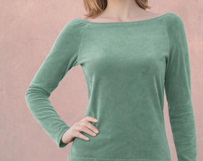 Basic velvet shirt with boatneck