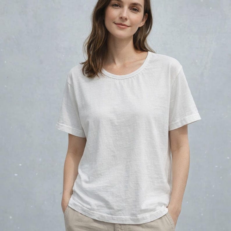 Basic T shirt in linnen- katoen mix / Basic linen- cotton T shirt afbeelding 1
