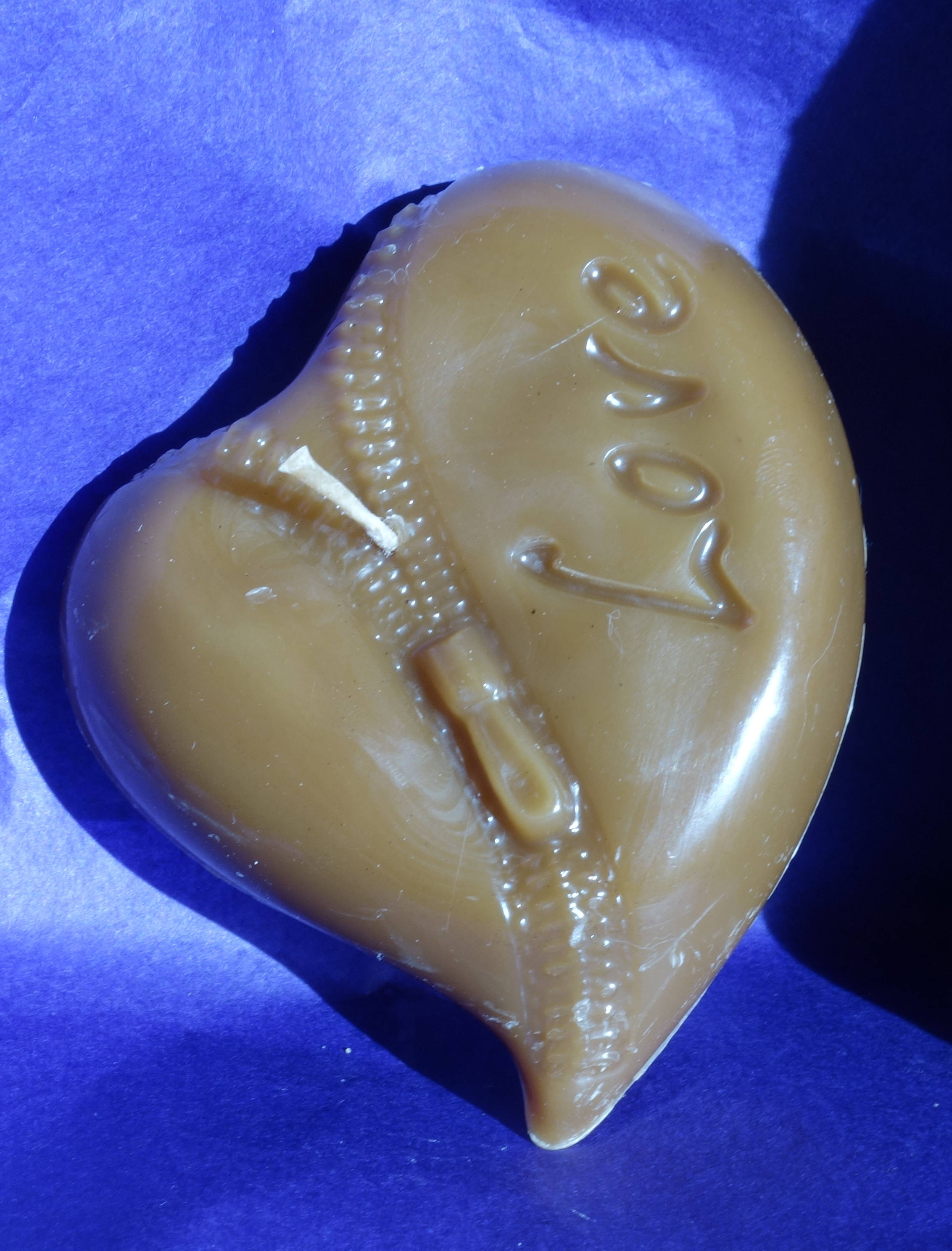 Bougie en Pure Cire d'abeille - Motif Coeur Love