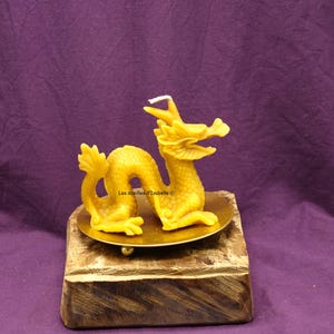 pure beeswax &quot;dragon&quot; candle